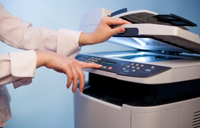 Ketersediaan Mesin Fotocopy Bersamaan dengan Layanan Penuh